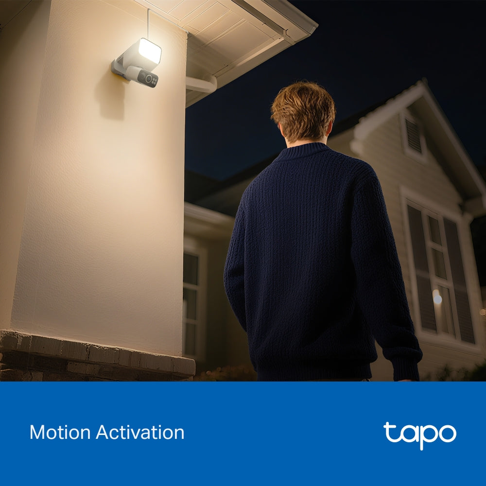 Tapo C615F KIT, Solar-Powered Floodlight Pan/Tilt Security Camera Kit